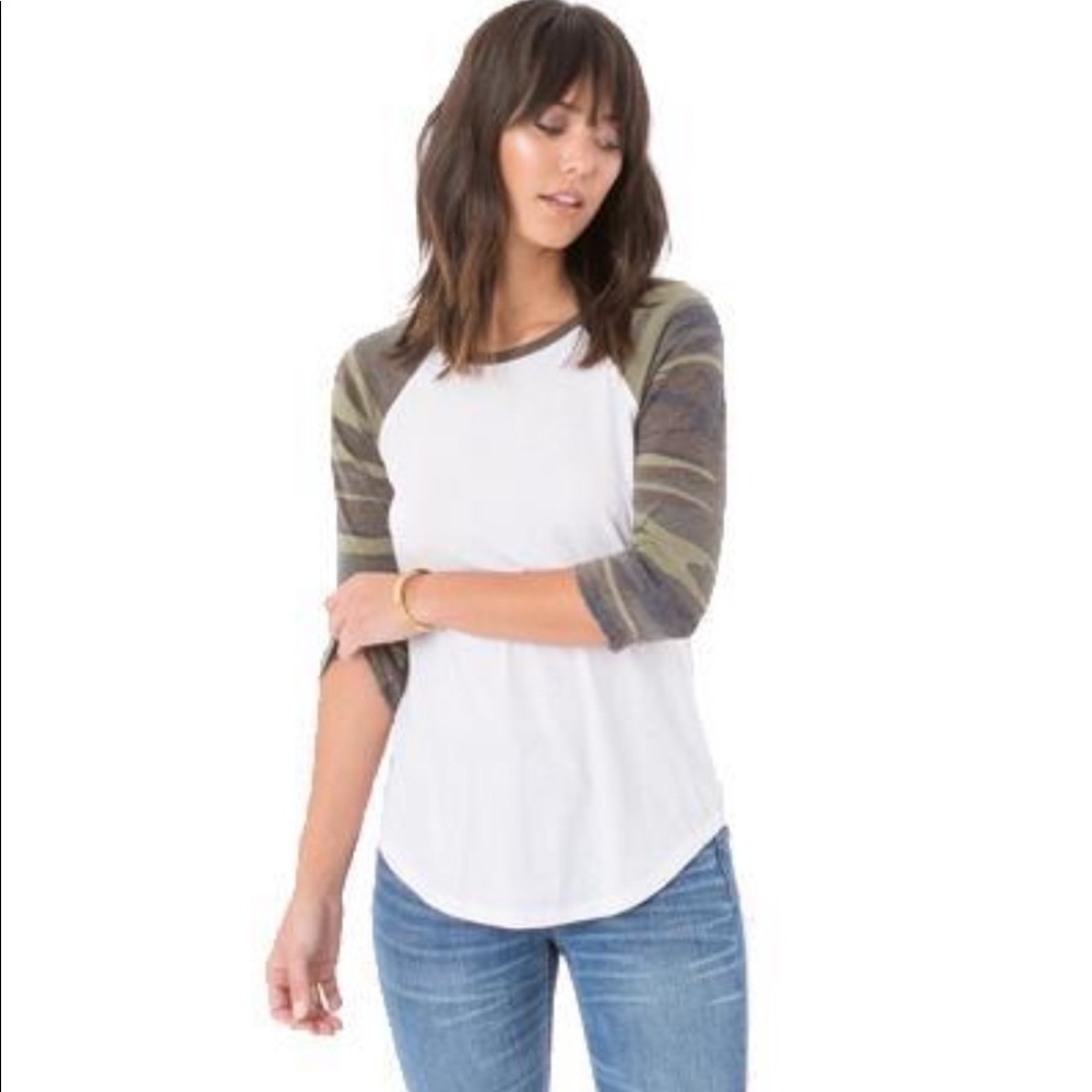 Z SUPPLY Raglan 3/4 camo baseball tee